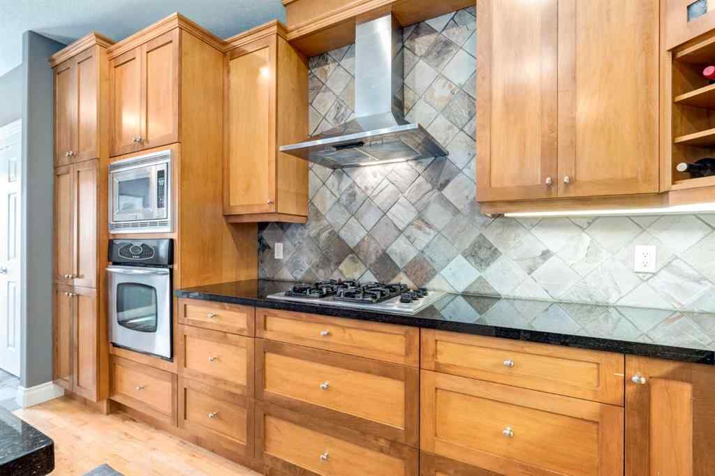 MLS® A2268943 - 1406 29 Street SW in Shaganappi Calgary, Residential