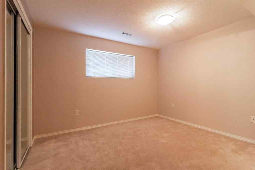 MLS® A2268949 - 225 19 Street NE in Northeast Crescent Heights Medicine Hat, Residential