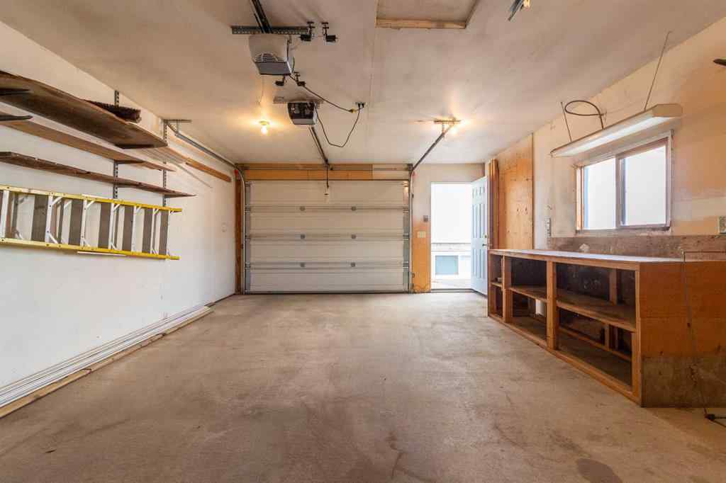 MLS® A2268949 - 225 19 Street NE in Northeast Crescent Heights Medicine Hat, Residential