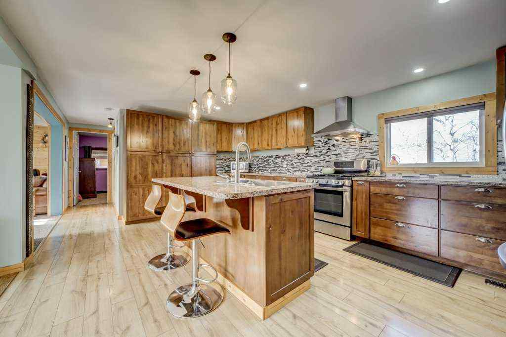 MLS&reg; # A2268953 - 3 Southview Estates  in NONE Rural Pincher Creek No. 9, M.D. of, Residential Open Houses