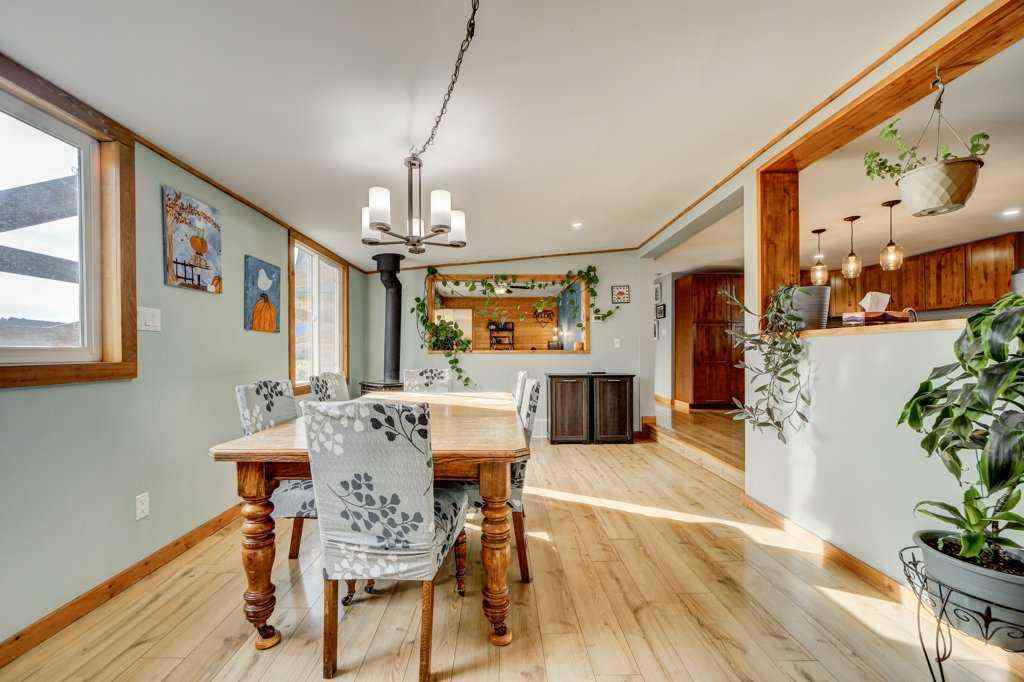 MLS&reg; # A2268953 - 3 Southview Estates  in NONE Rural Pincher Creek No. 9, M.D. of, Residential Open Houses