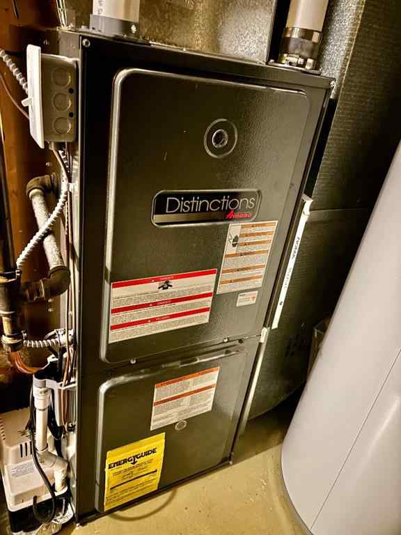 MLS® A2268954 - 1320 Southbow Place SW in Southwood Calgary, Residential