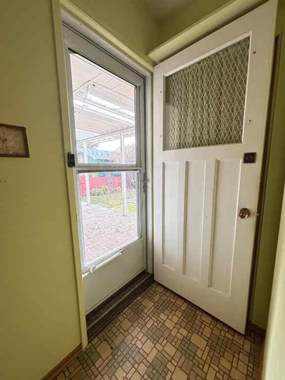 MLS® A2268954 - 1320 Southbow Place SW in Southwood Calgary, Residential