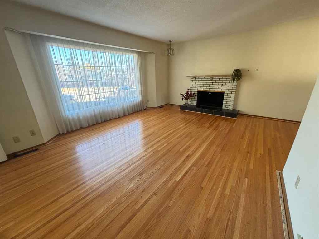 MLS® A2268954 - 1320 Southbow Place SW in Southwood Calgary, Residential