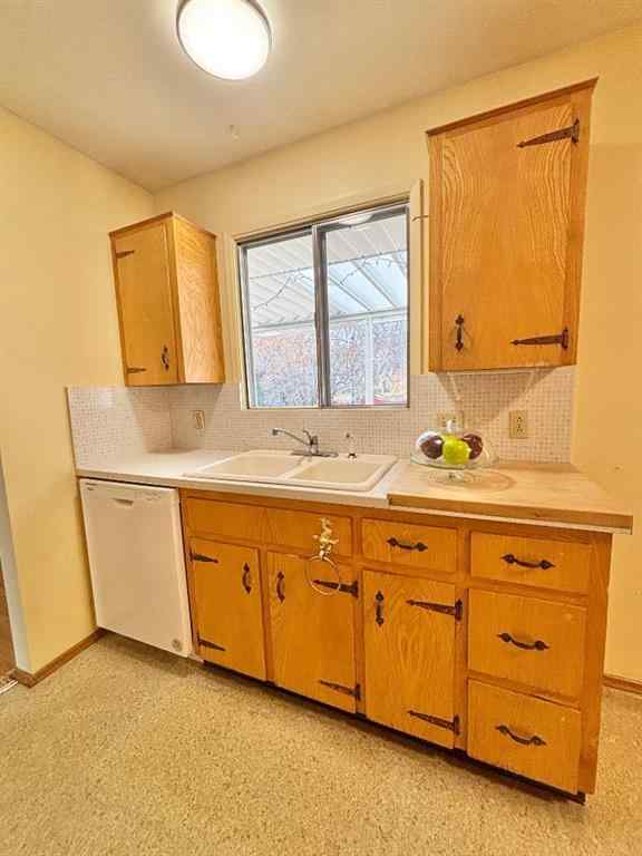 MLS® A2268954 - 1320 Southbow Place SW in Southwood Calgary, Residential