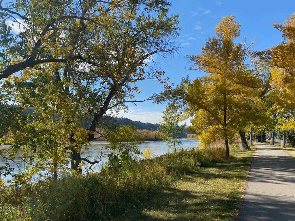 MLS® A2268958 - 2834 Parkdale Boulevard NW in West Hillhurst Calgary, Residential