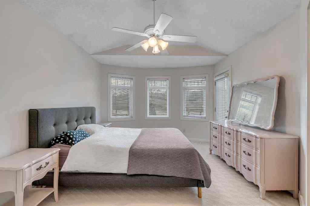 MLS® A2268958 - 2834 Parkdale Boulevard NW in West Hillhurst Calgary, Residential