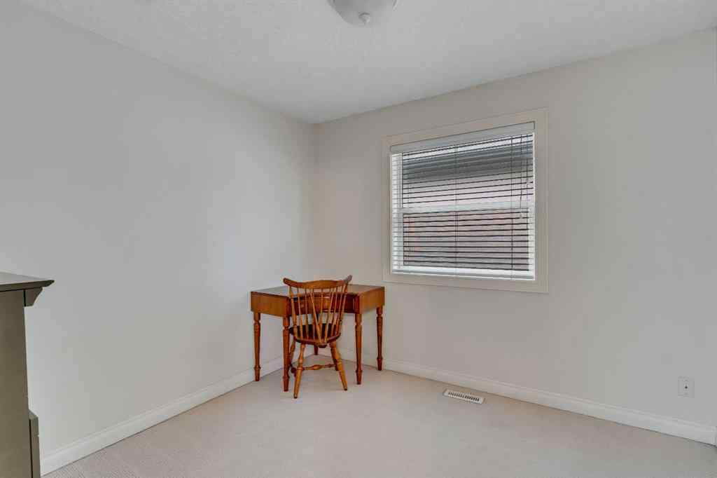 MLS® A2268958 - 2834 Parkdale Boulevard NW in West Hillhurst Calgary, Residential