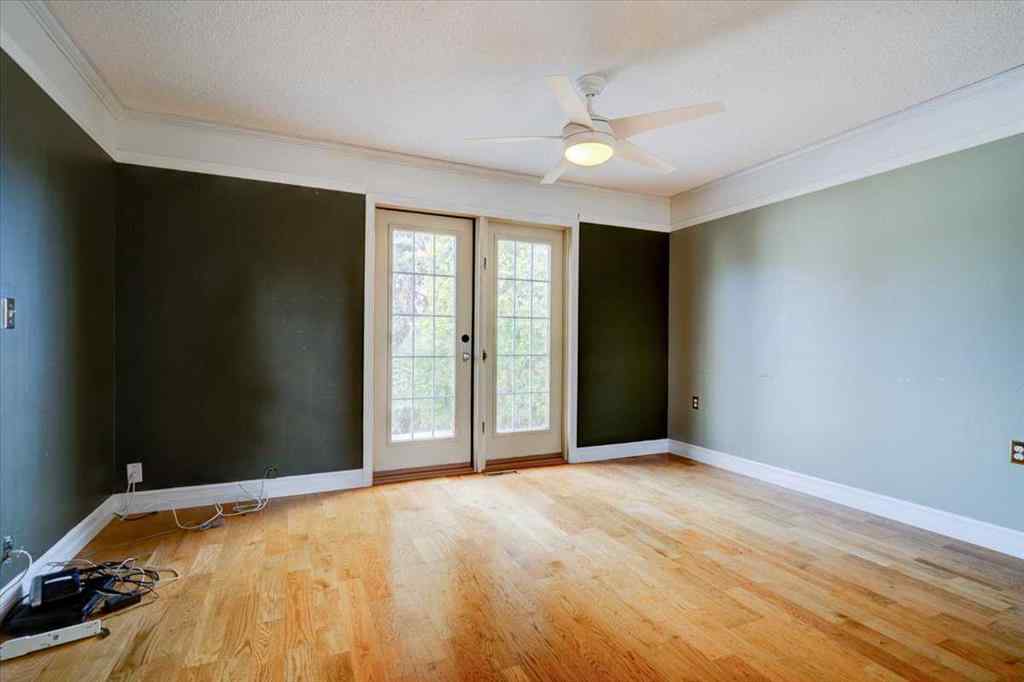 MLS® A2268966 - 10420 108 Avenue  in Avondale Grande Prairie, Residential