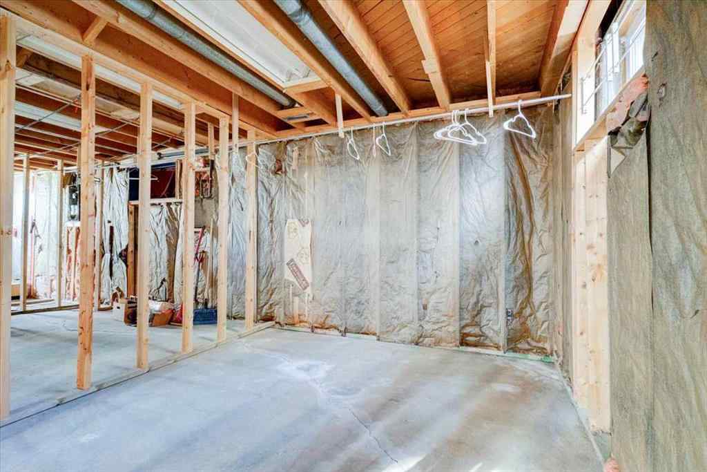 MLS® A2268966 - 10420 108 Avenue  in Avondale Grande Prairie, Residential