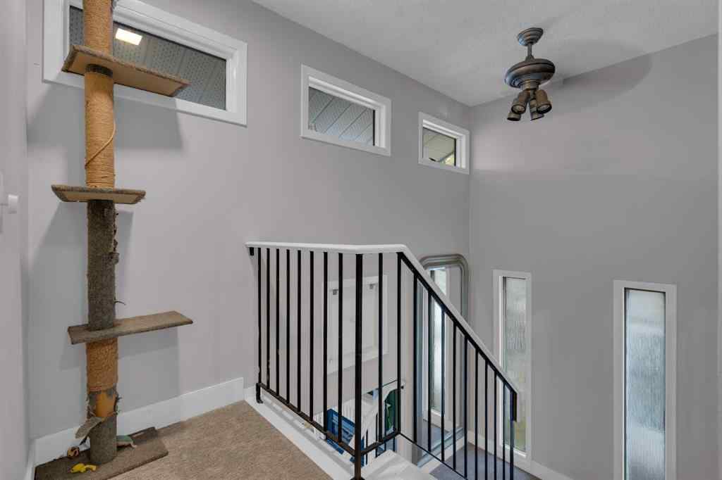 MLS® A2268973 - 28 Woodglen Close SW in Woodbine Calgary, Residential