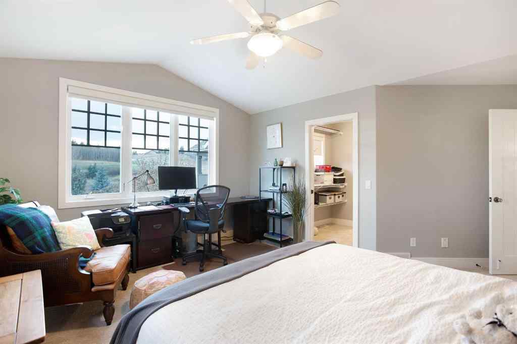 MLS® A2268978 - 311 Rodeo Ridge  in Springbank Links Rural Rocky View County, Residential