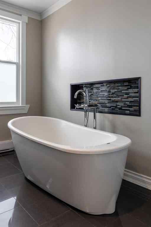 MLS&reg; # A2268993 - 268 Belfast Street SE in SE Hill Medicine Hat, Residential Open Houses