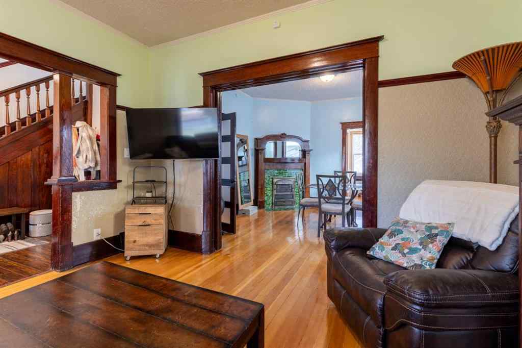 MLS&reg; # A2268993 - 268 Belfast Street SE in SE Hill Medicine Hat, Residential Open Houses