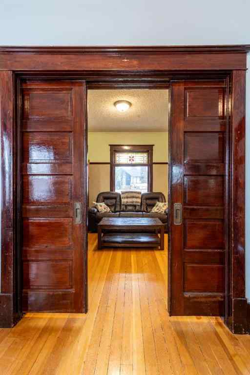 MLS&reg; # A2268993 - 268 Belfast Street SE in SE Hill Medicine Hat, Residential Open Houses