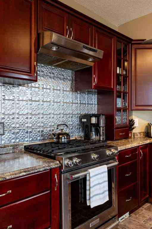 MLS&reg; # A2268993 - 268 Belfast Street SE in SE Hill Medicine Hat, Residential Open Houses