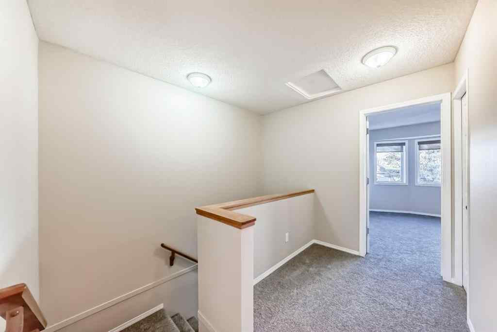 MLS® A2268999 - 677 Regal Park NE in Renfrew Calgary, Residential