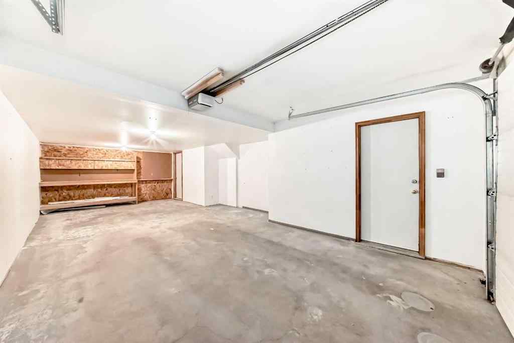 MLS® A2268999 - 677 Regal Park NE in Renfrew Calgary, Residential