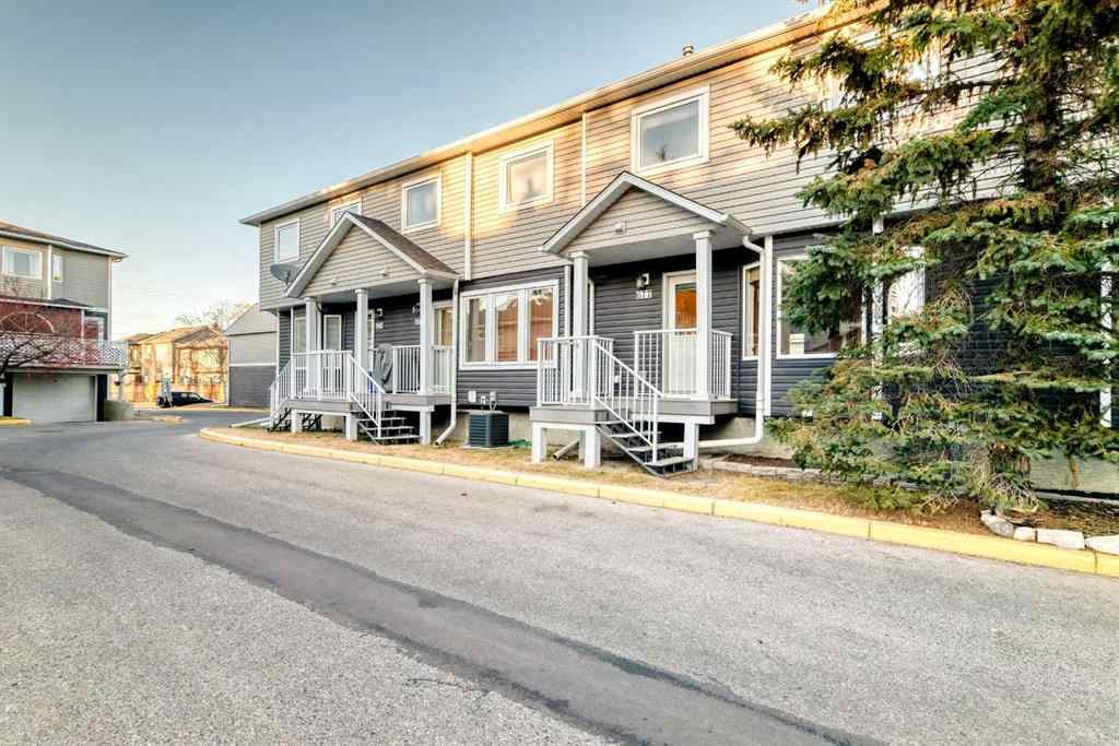 MLS® A2268999 - 677 Regal Park NE in Renfrew Calgary, Residential