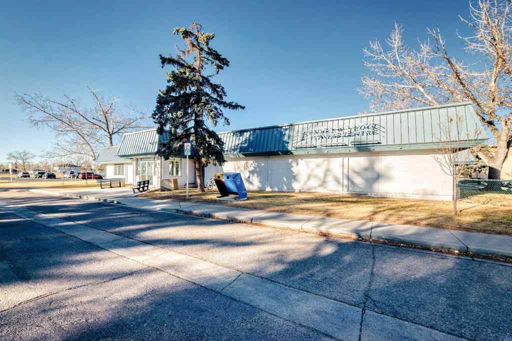MLS® A2268999 - 677 Regal Park NE in Renfrew Calgary, Residential