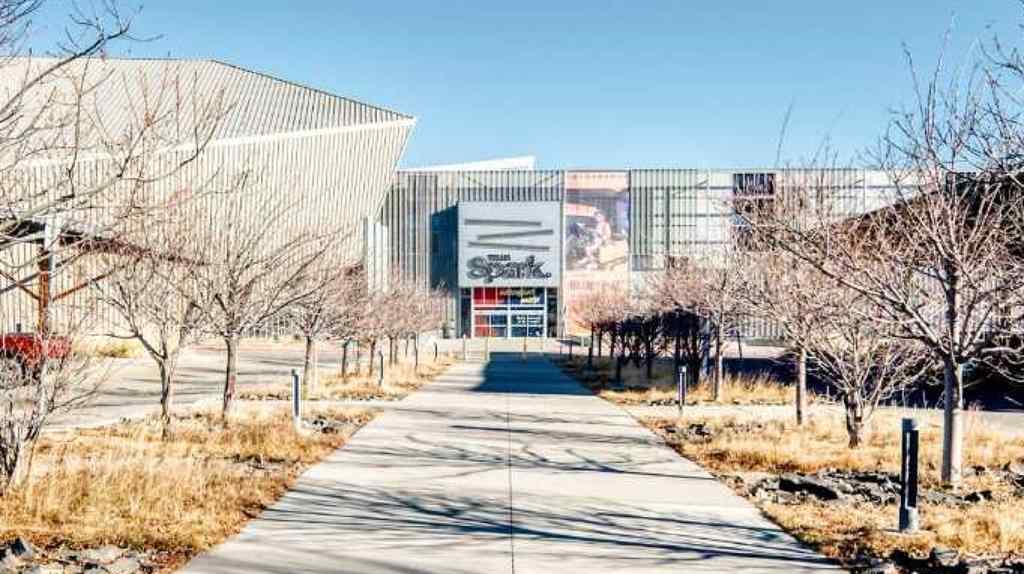 MLS® A2268999 - 677 Regal Park NE in Renfrew Calgary, Residential