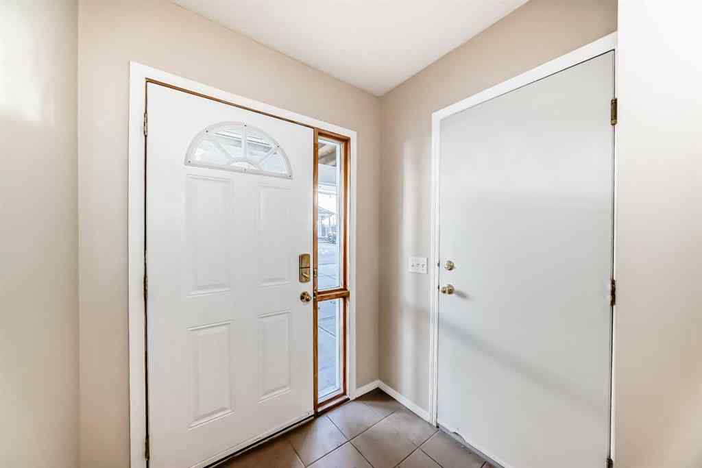 MLS® A2268999 - 677 Regal Park NE in Renfrew Calgary, Residential