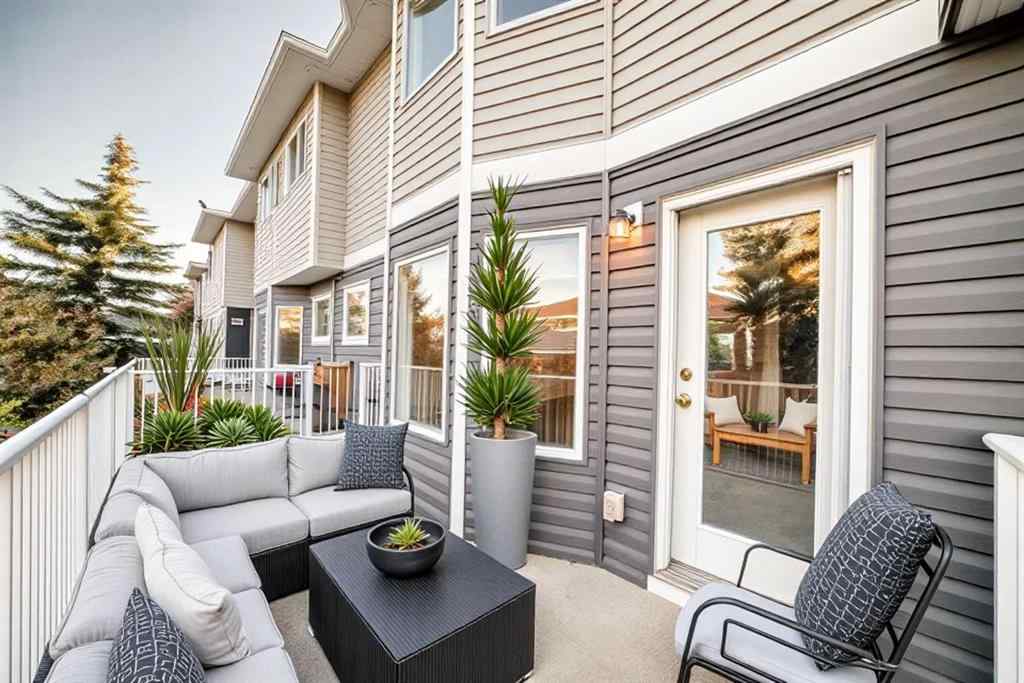 MLS® A2268999 - 677 Regal Park NE in Renfrew Calgary, Residential