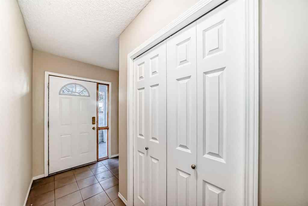 MLS® A2268999 - 677 Regal Park NE in Renfrew Calgary, Residential