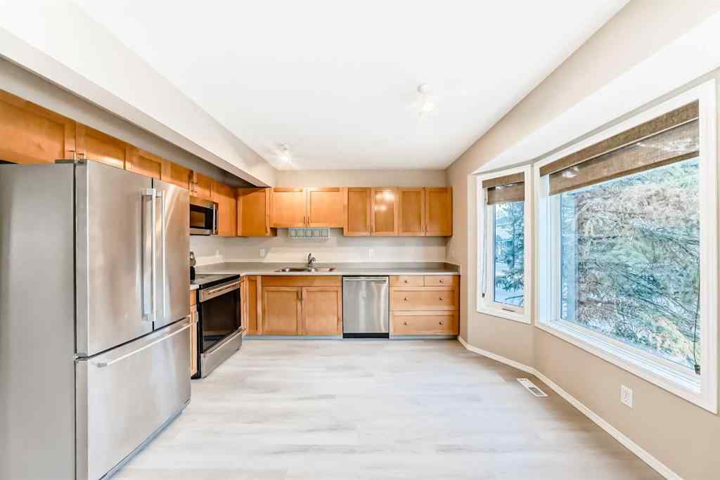 MLS® A2268999 - 677 Regal Park NE in Renfrew Calgary, Residential