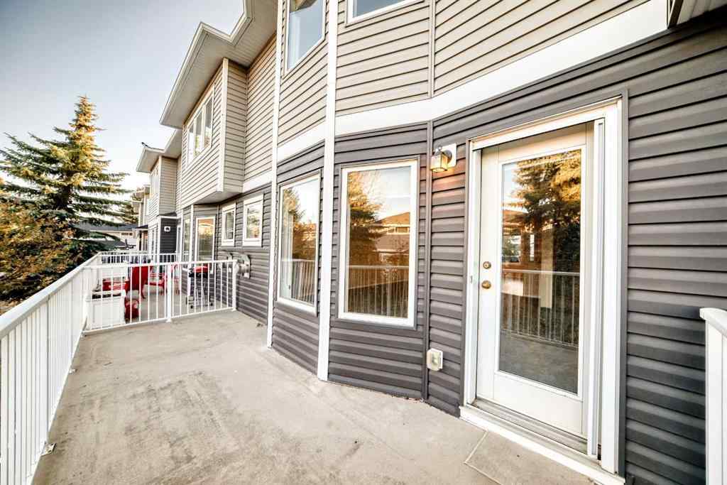 MLS® A2268999 - 677 Regal Park NE in Renfrew Calgary, Residential