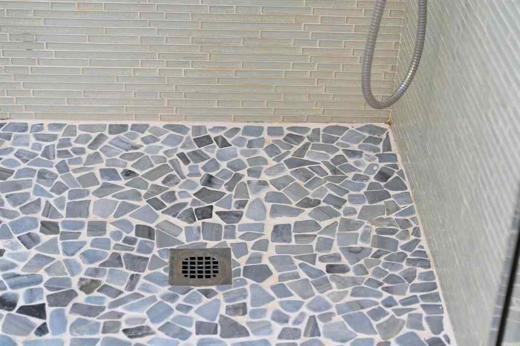 MLS&reg; # A2269008 - Unit #103 916 19 Avenue SW in Lower Mount Royal Calgary, Residential Open Houses