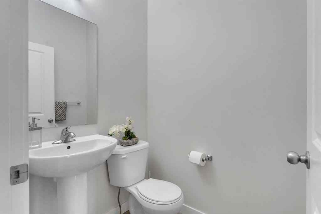 MLS® A2269009 - 10 Midtown Boulevard SW in Midtown Airdrie, Residential