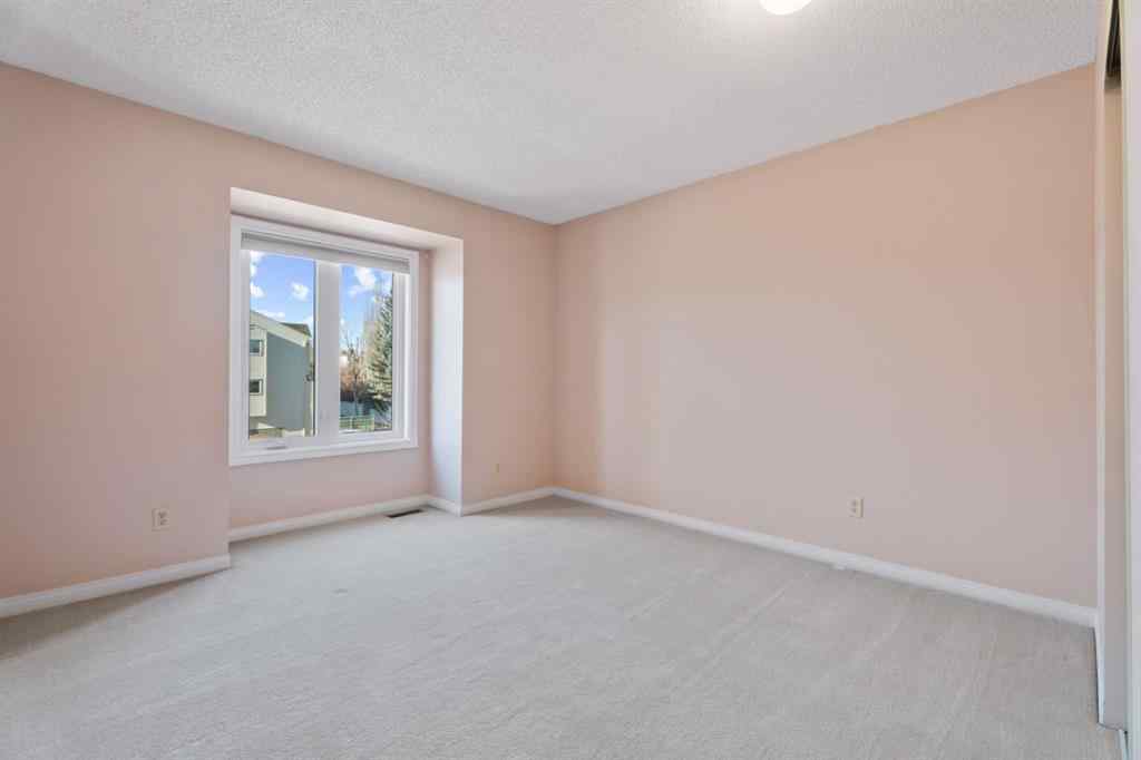 MLS® A2269021 - 221 Sandringham Road NW in Sandstone Valley Calgary, Residential