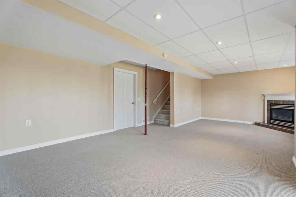 MLS® A2269021 - 221 Sandringham Road NW in Sandstone Valley Calgary, Residential