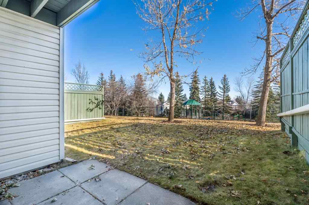 MLS® A2269021 - 221 Sandringham Road NW in Sandstone Valley Calgary, Residential