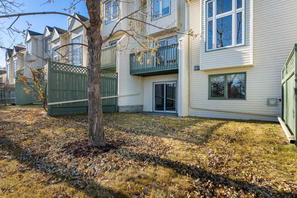 MLS® A2269021 - 221 Sandringham Road NW in Sandstone Valley Calgary, Residential