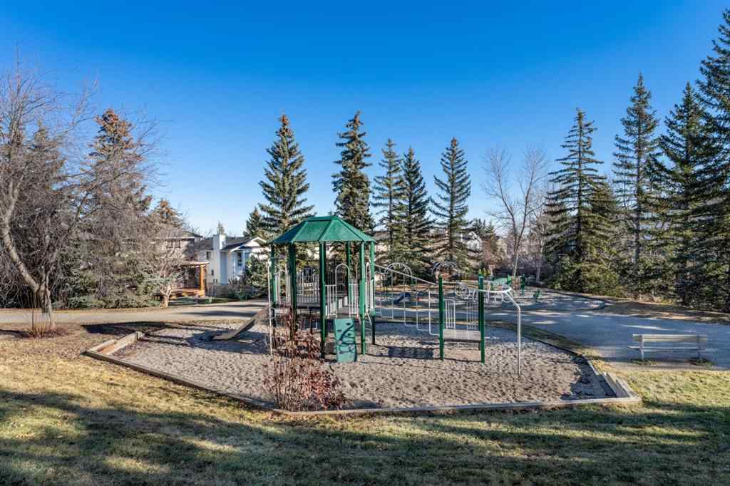 MLS® A2269021 - 221 Sandringham Road NW in Sandstone Valley Calgary, Residential