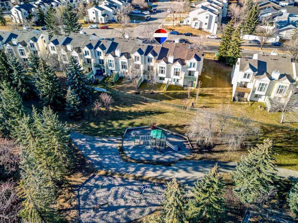 MLS® A2269021 - 221 Sandringham Road NW in Sandstone Valley Calgary, Residential