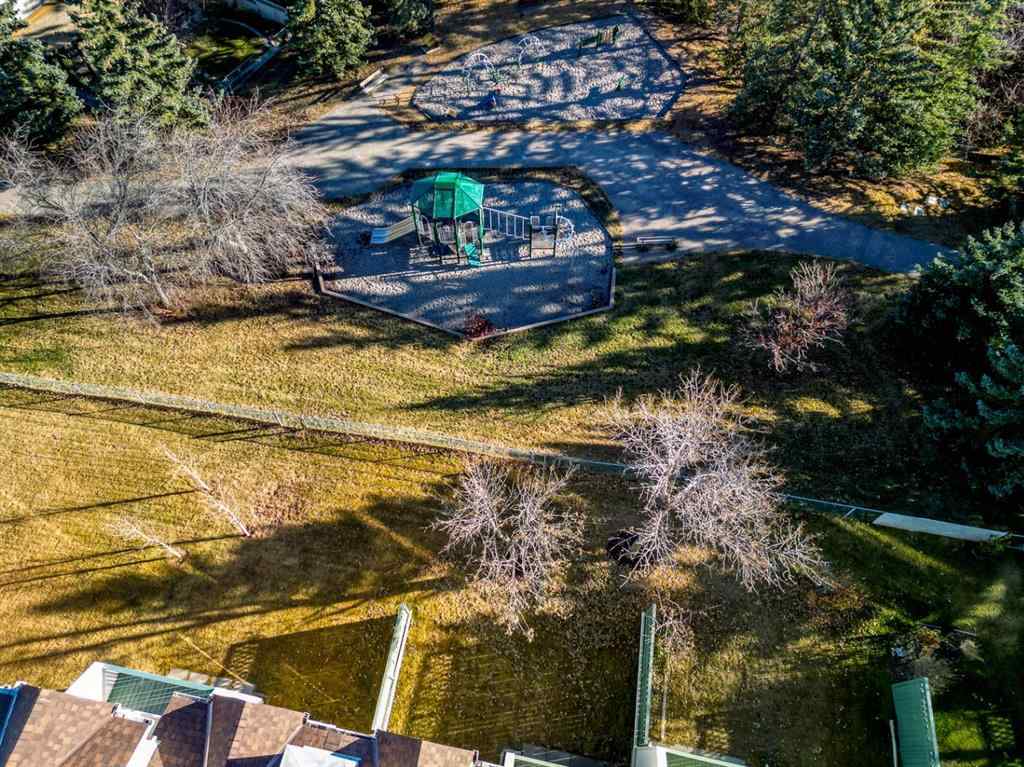 MLS® A2269021 - 221 Sandringham Road NW in Sandstone Valley Calgary, Residential