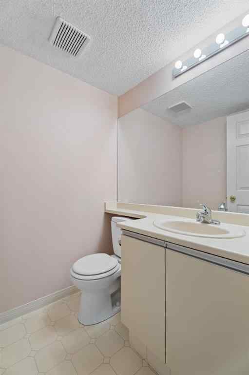 MLS® A2269021 - 221 Sandringham Road NW in Sandstone Valley Calgary, Residential