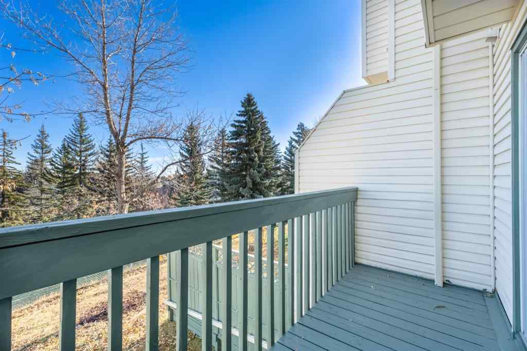 MLS® A2269021 - 221 Sandringham Road NW in Sandstone Valley Calgary, Residential