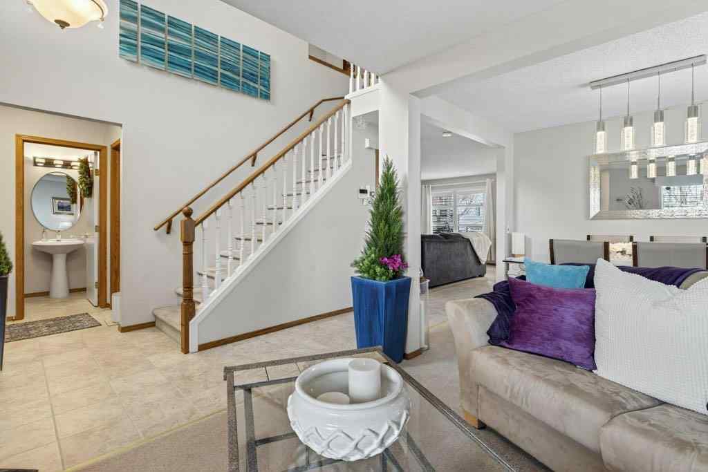 MLS&reg; # A2269025 - 96 Shawbrooke Manor SW in Shawnessy Calgary, Residential Open Houses