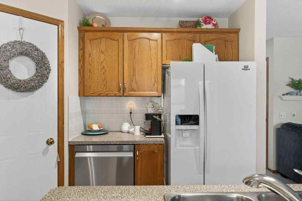 MLS&reg; # A2269025 - 96 Shawbrooke Manor SW in Shawnessy Calgary, Residential Open Houses