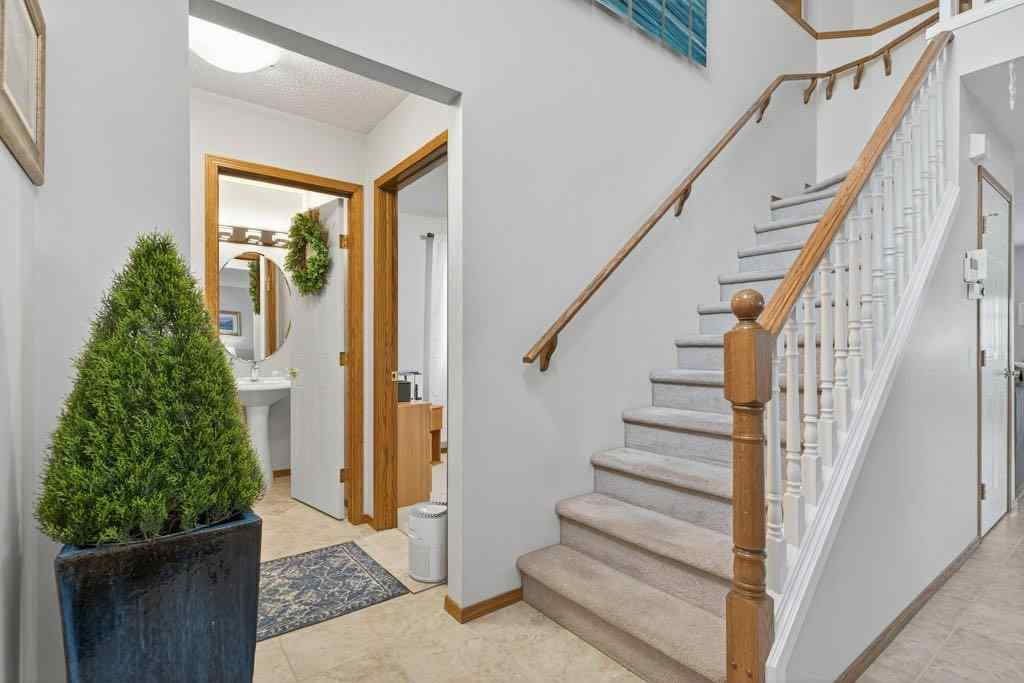 MLS&reg; # A2269025 - 96 Shawbrooke Manor SW in Shawnessy Calgary, Residential Open Houses