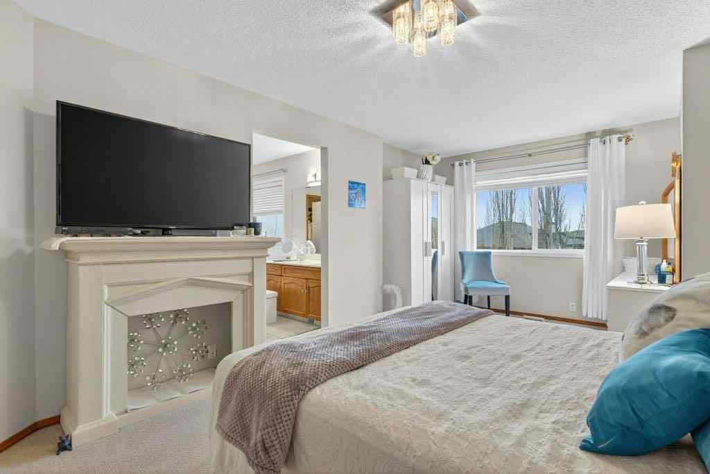 MLS&reg; # A2269025 - 96 Shawbrooke Manor SW in Shawnessy Calgary, Residential Open Houses