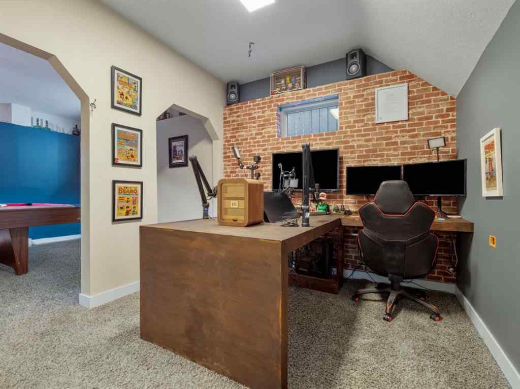 MLS® A2269027 - 2238 26 Avenue S in Tudor Estates Lethbridge, Residential