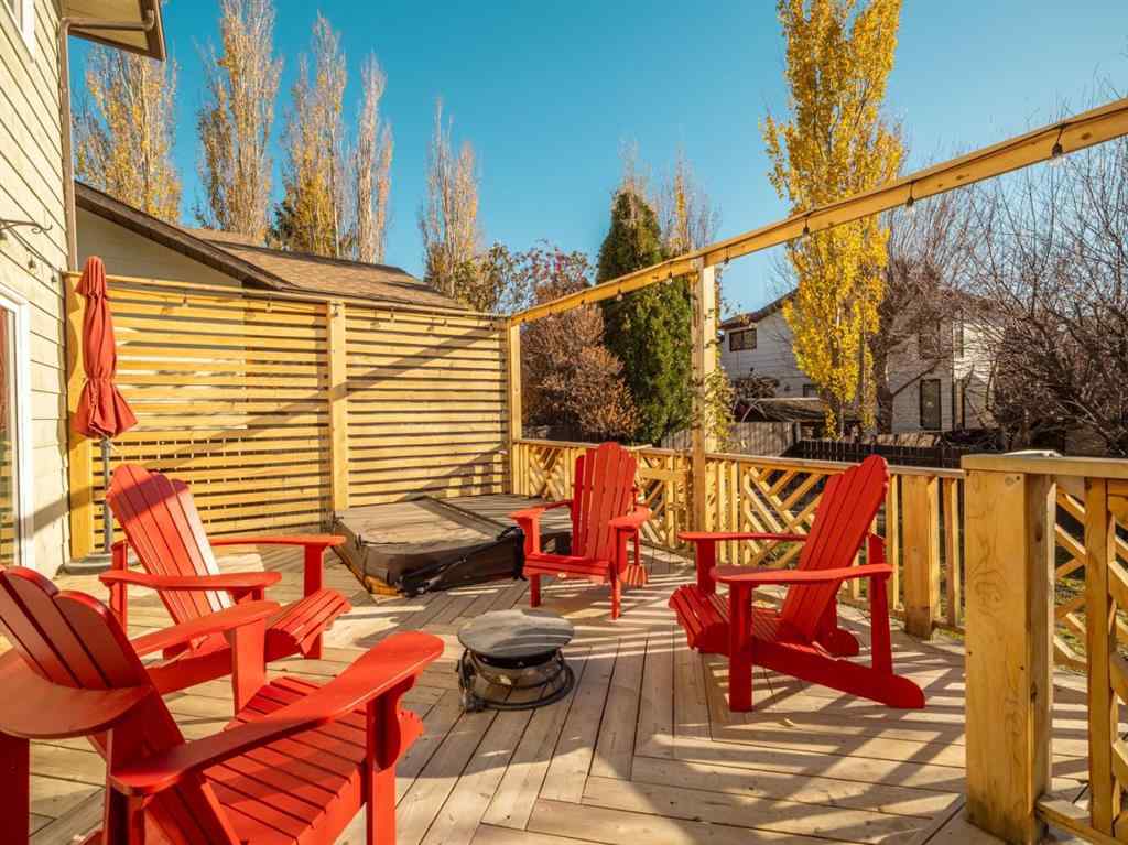 MLS® A2269027 - 2238 26 Avenue S in Tudor Estates Lethbridge, Residential