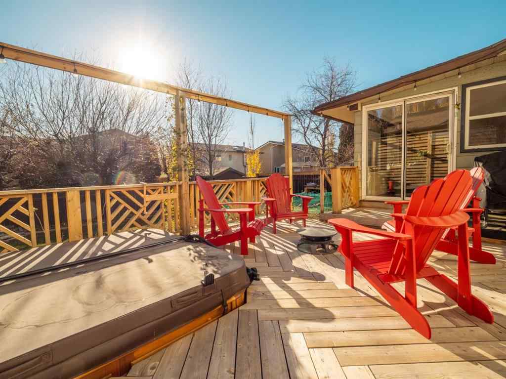 MLS® A2269027 - 2238 26 Avenue S in Tudor Estates Lethbridge, Residential