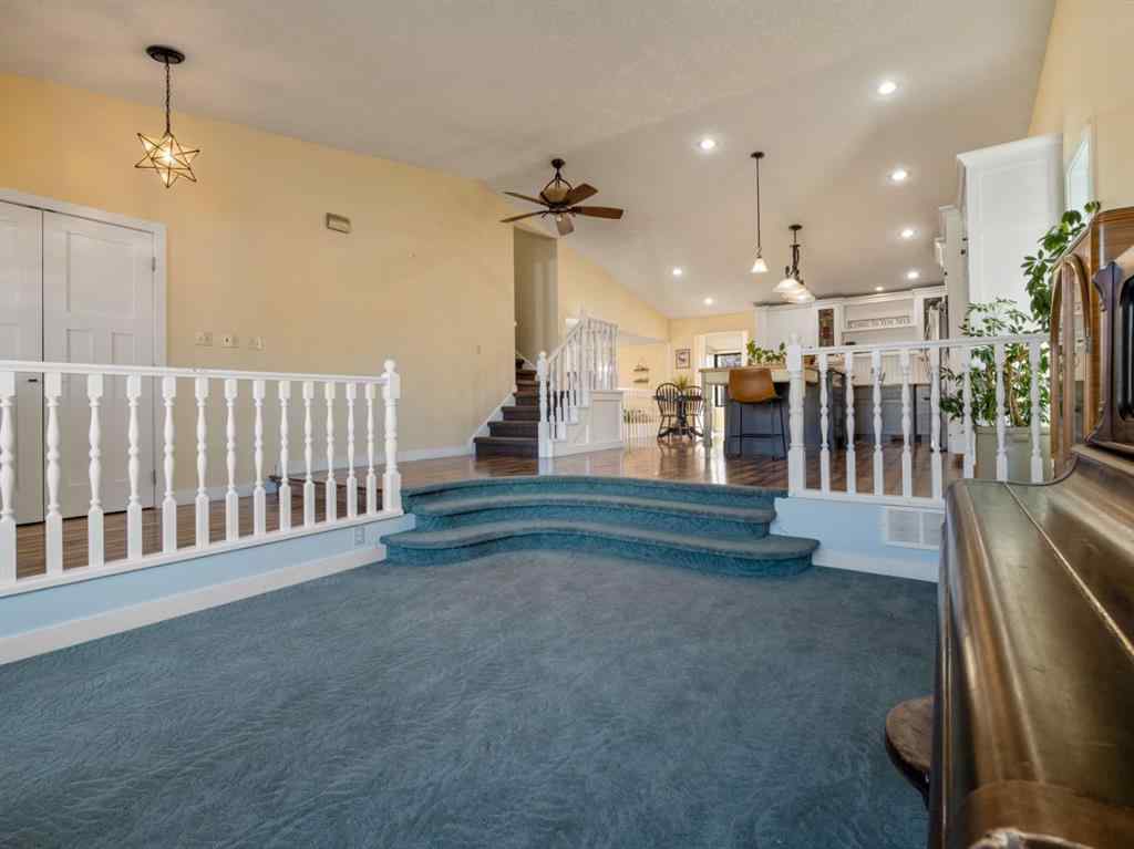 MLS® A2269027 - 2238 26 Avenue S in Tudor Estates Lethbridge, Residential