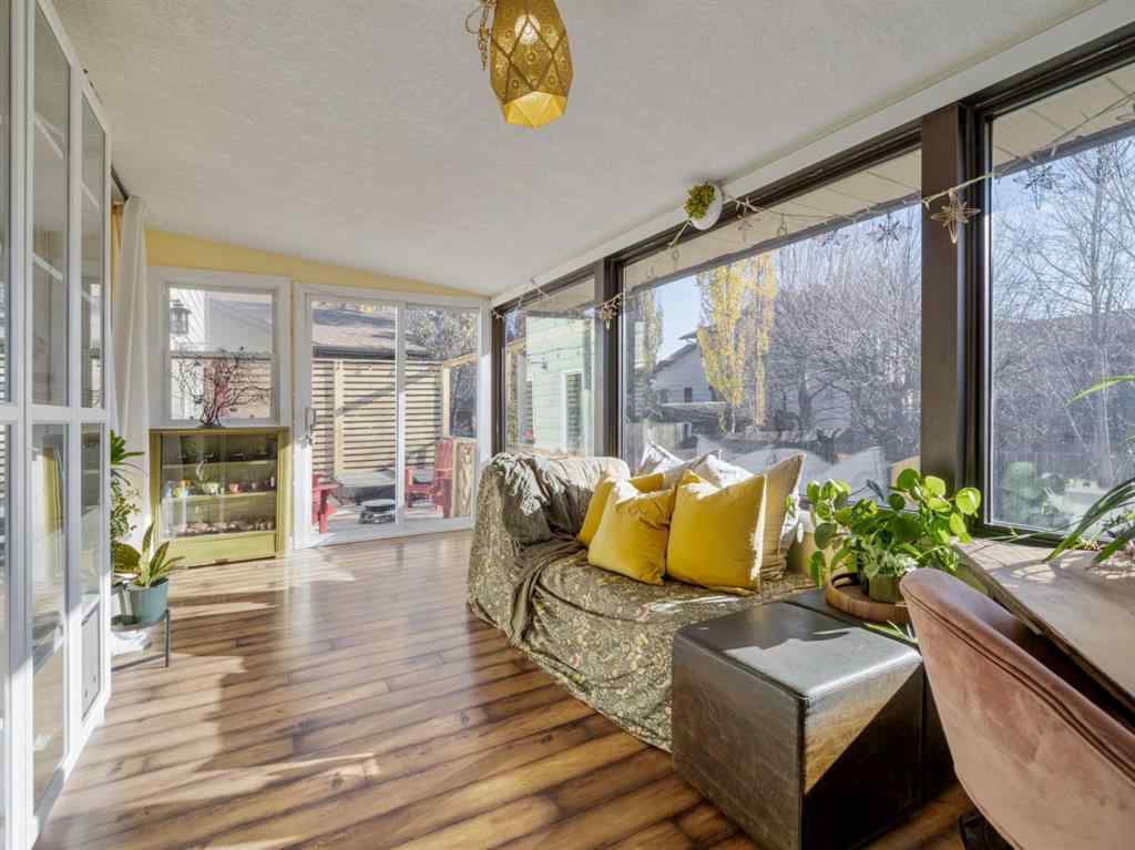 MLS® A2269027 - 2238 26 Avenue S in Tudor Estates Lethbridge, Residential